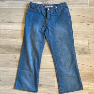 Y2K Paris Blues jean capris size 3‎